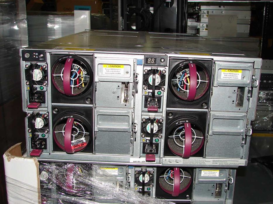 CHIA |  80TB (20 x HP 4TB SAS) | HP Storage D6000 + 70 x Espaço 3.5"