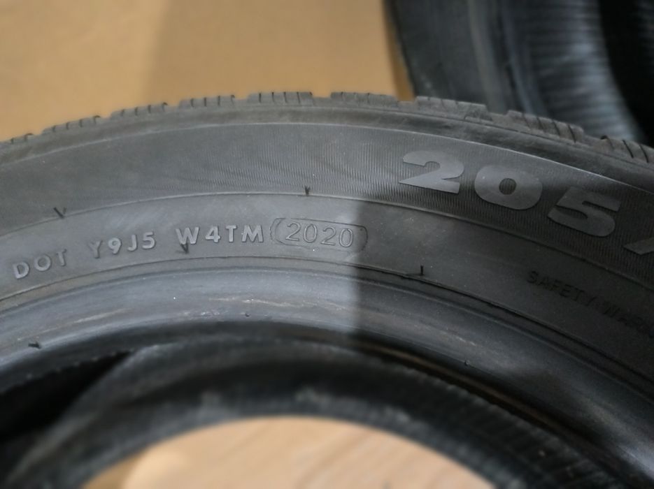 205/60R16 GT Radial Champiro Winter Pro