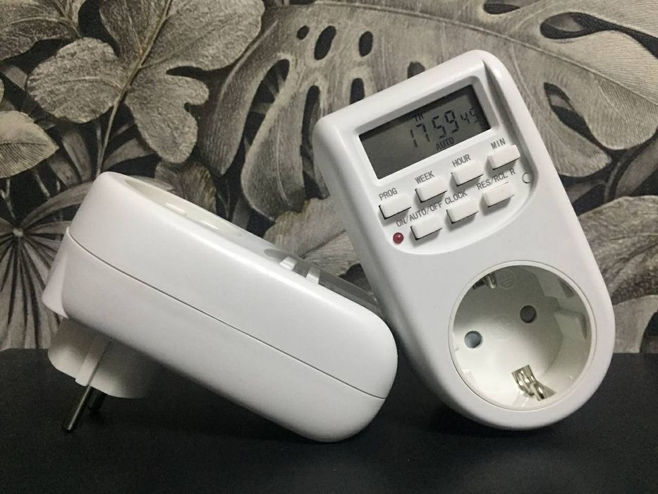 Розетка з цифровим таймером 10А