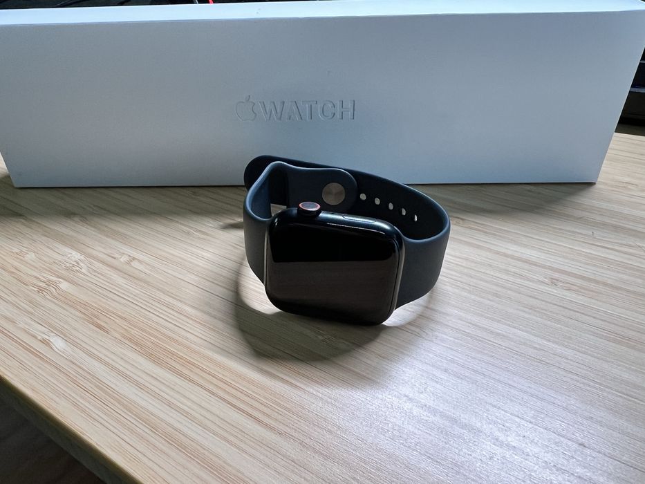 Apple Watch Series 8 45mm GPS + Cellular