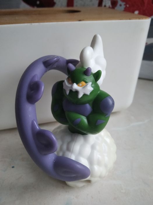 Іграшки герої мультфільмів.хеппі міл