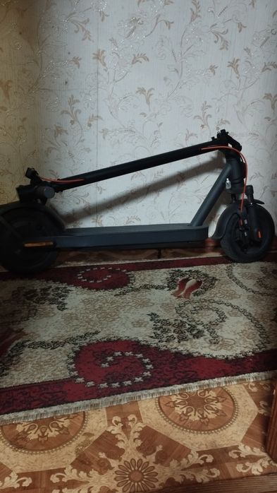 Електросамокат Xiaomi
