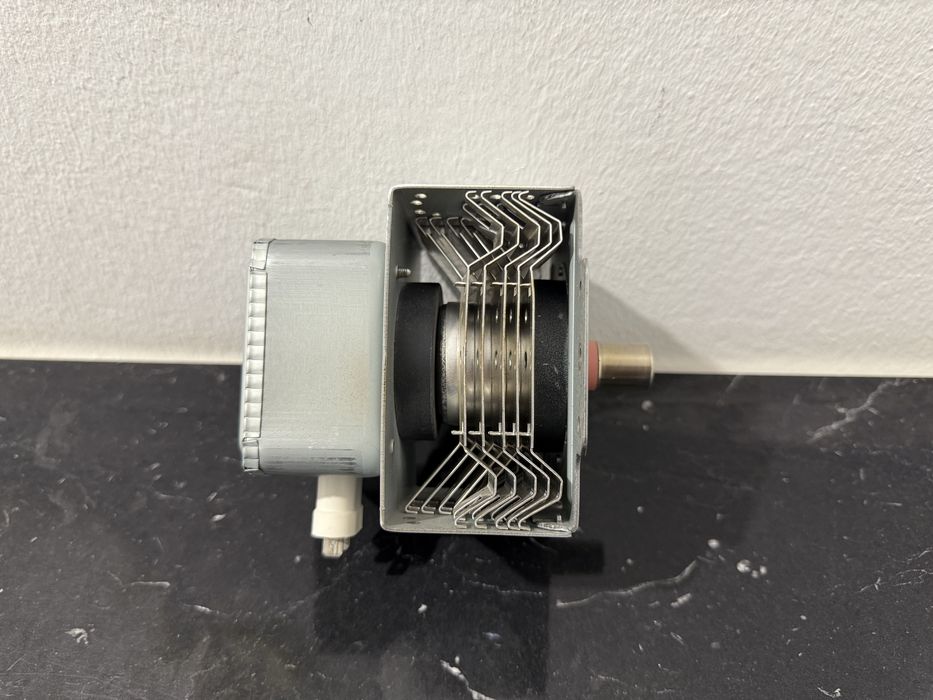 Magnetron microondas