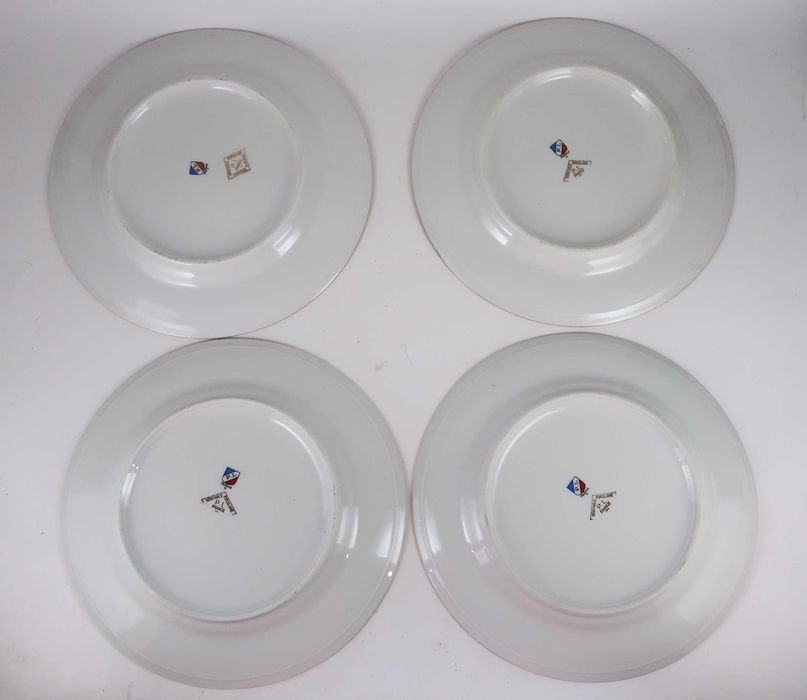4 pratos de caça em faiança antiga Francesa