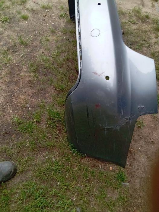 Zderzak tył sedan  A4b8 ..