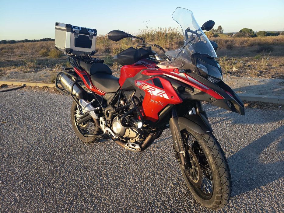 Mota Benelli TRK 502 X