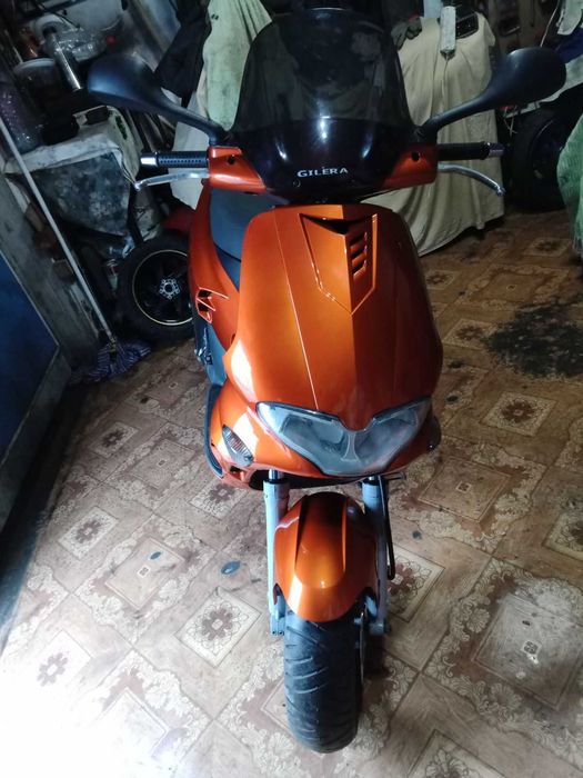 Мопед Gilera 180FXR 1999 ЗДТ в сток состоянии. Фото в тюне(будет снят)