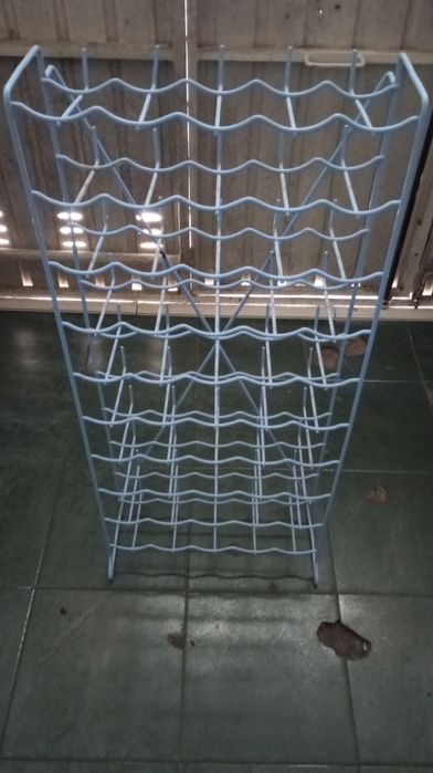 Garrafeira para 50 garrafas