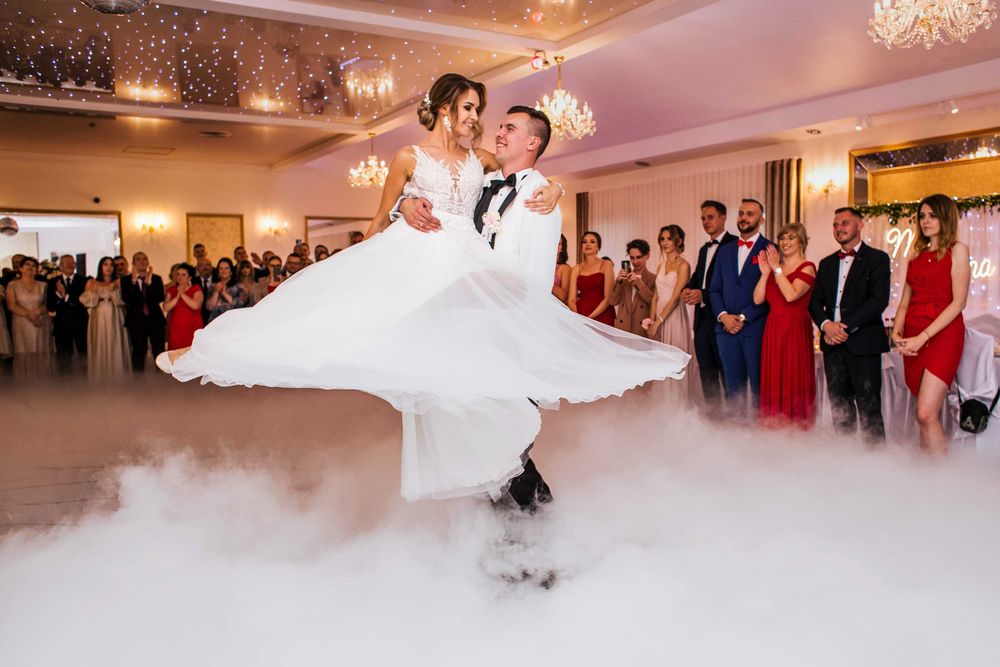 Kamerzysta fotograf wesele chrzciny sesje dron fotobudka pakiet