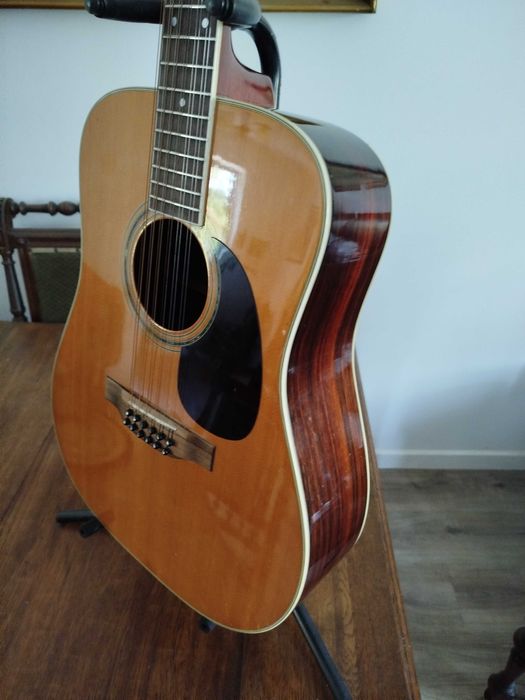Gitara Akustyczna 12-strunowa Morris – piękne brzmienie i klasyczny wygląd
