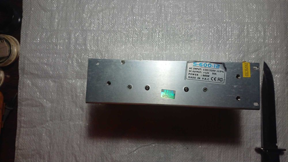 Блок питания 12~15В 50А S-600-12 на ремонт или запчасти .