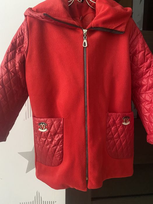 Пальто на дівчинку