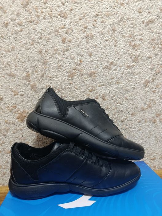 Кросівки жіночі GEOX