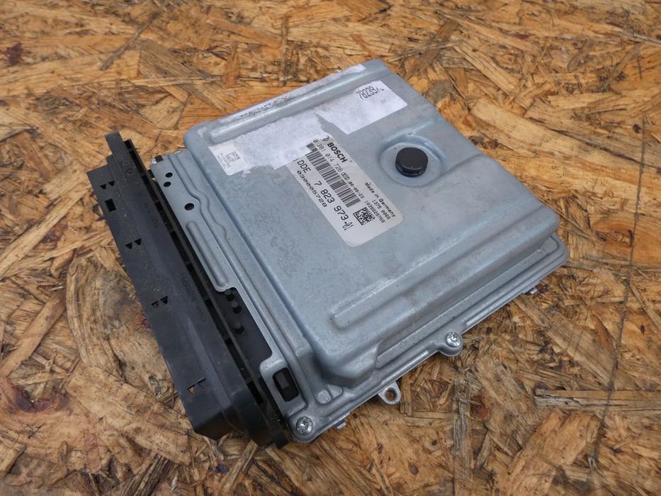 bmw e90 e91 e92 3.0d sterownik silnika  7823973