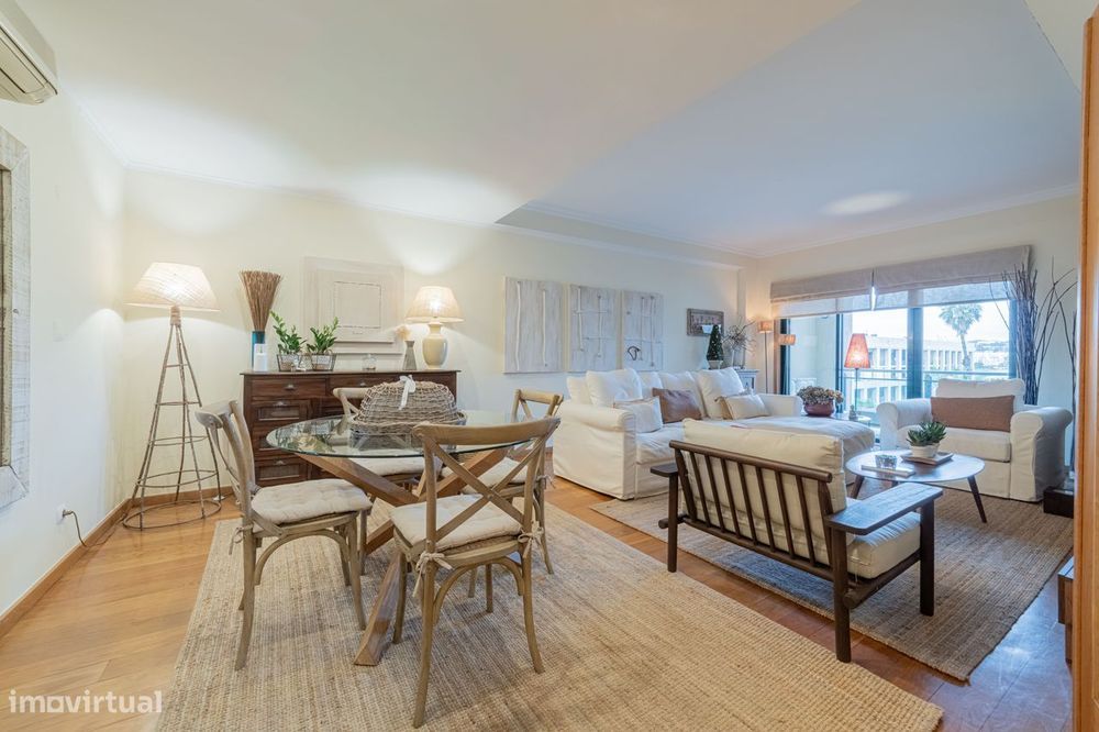 T2 Restelo - Condominio Fechado