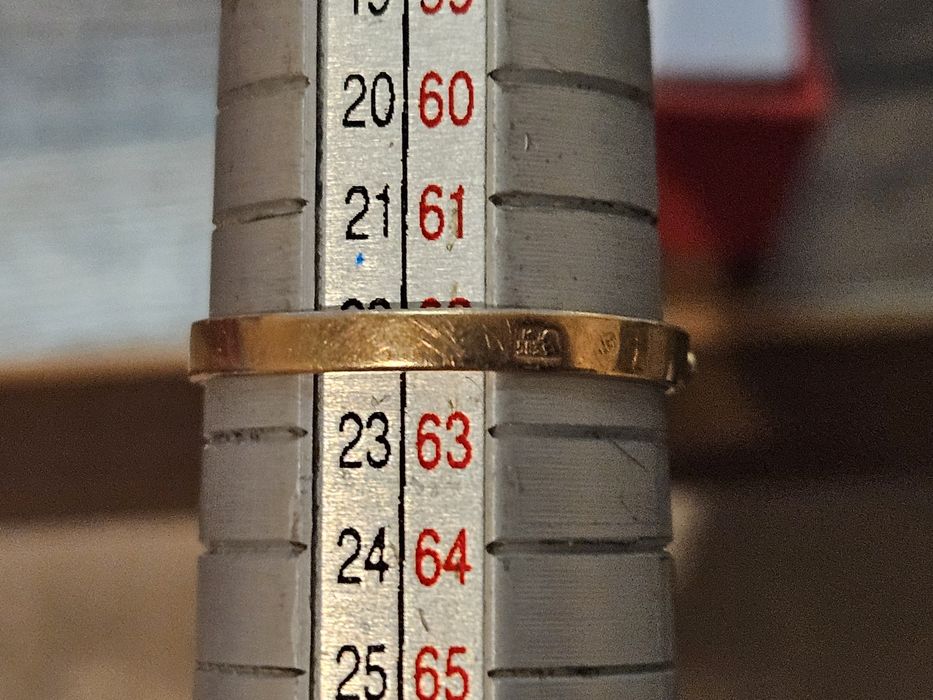 Złoty pierścionek od Lombardia Katowice