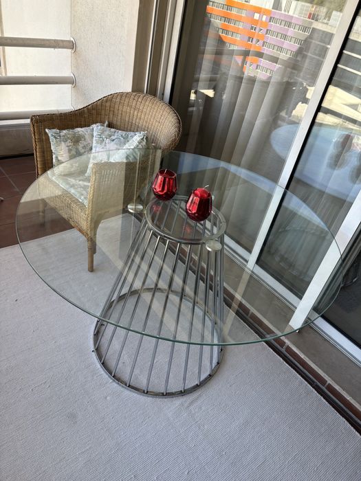 Mesa de vidro de sala jantar