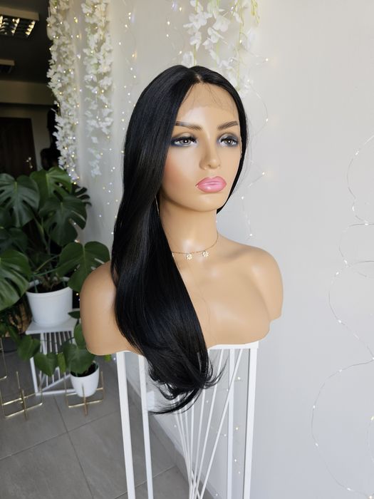 Długa peruka premium Miranda lace front czarna naturalna fryzura