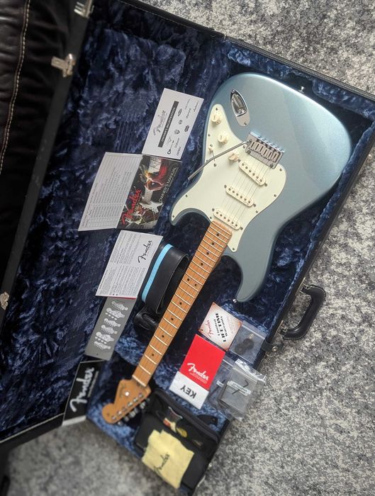 Электрогитара Fender American Deluxe Strat Plus
