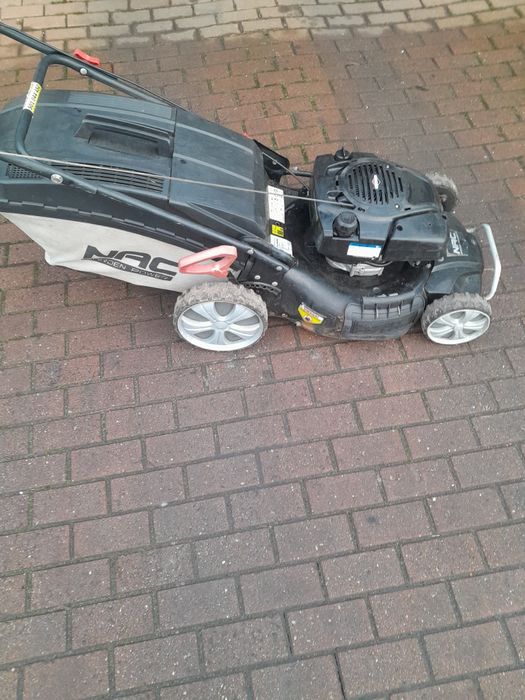 Kosiarka spalinowa NAC uszkodzona