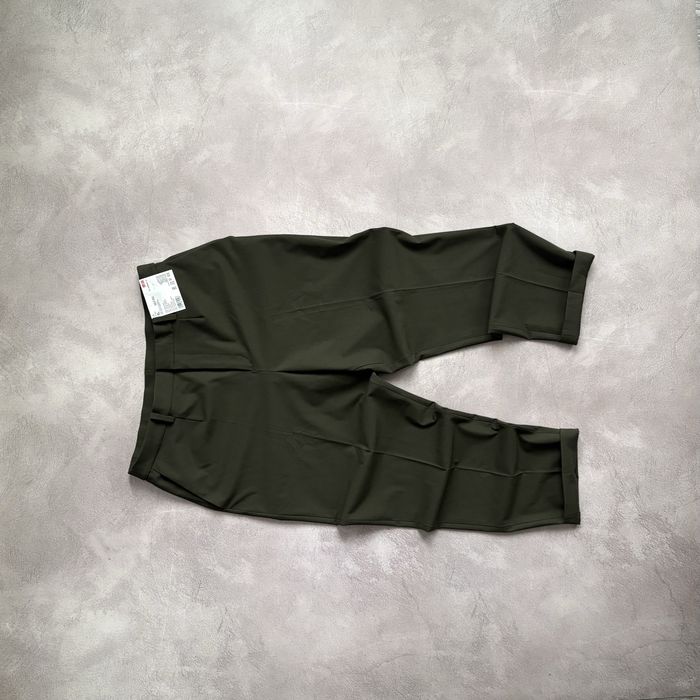 Uniqlo PNT Khaki