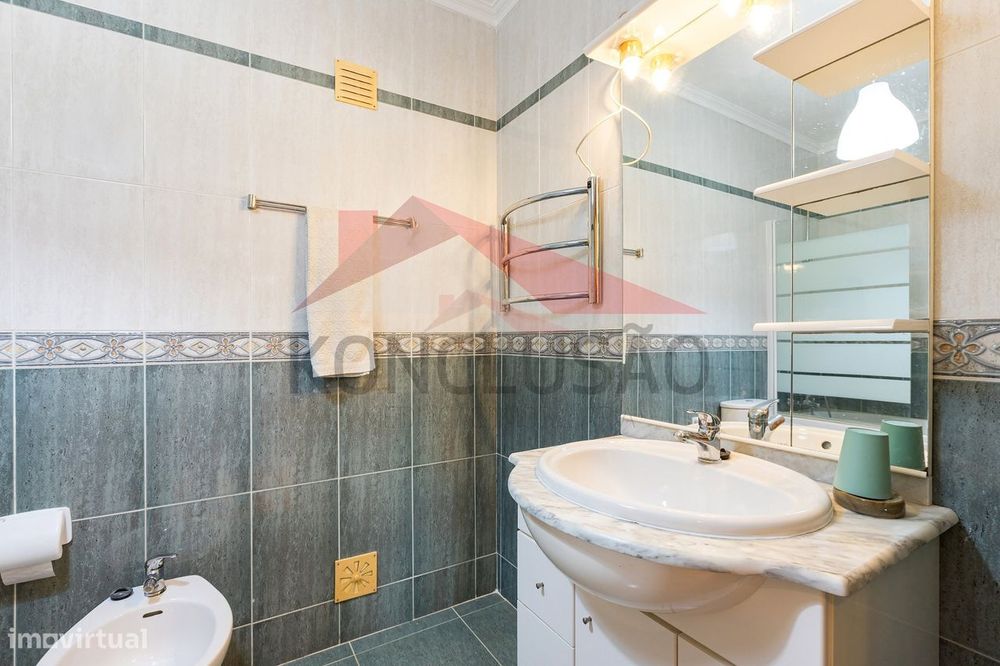 T2 no Carregado, o lugar ideal para o seu lar!
