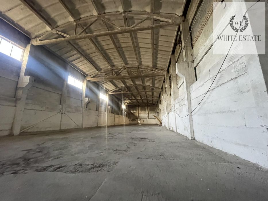 Продаж складського приміщення