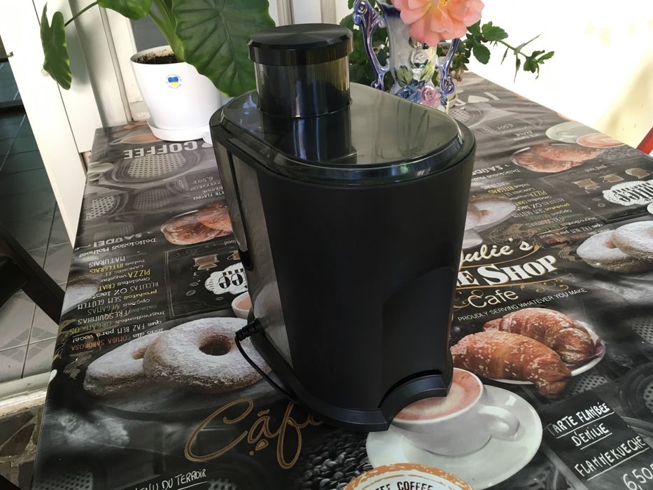 Соковыжималка Сокодавка Perfezza FZ-955