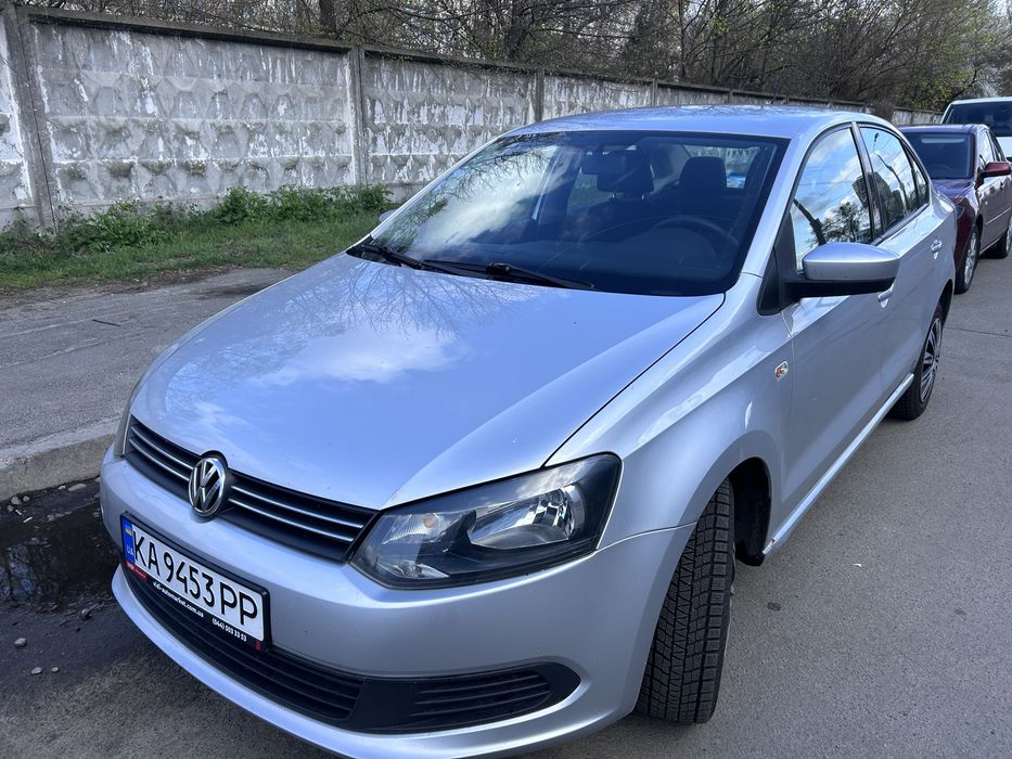 Volkswagen Polo Sedan 2013