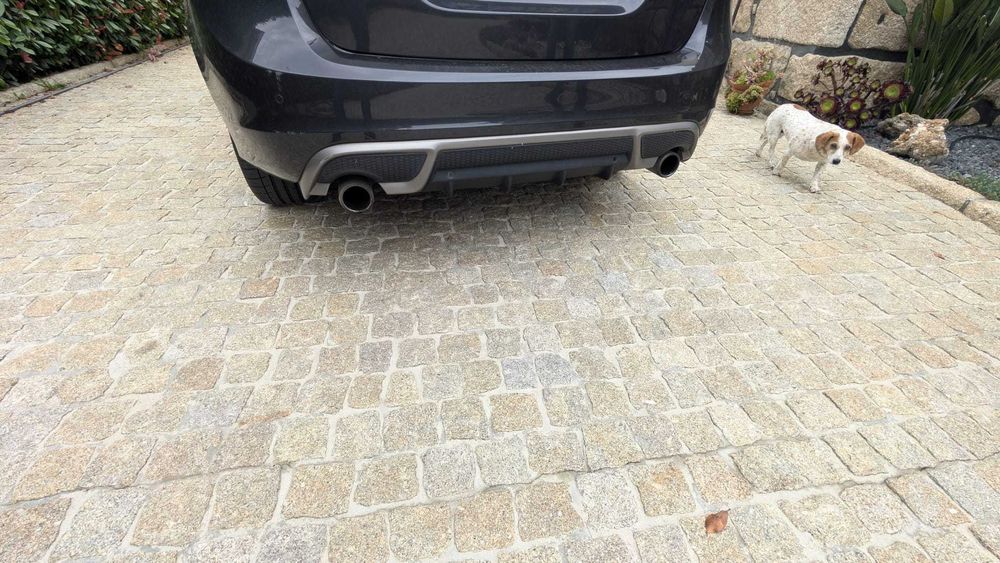 VOLVO S60 R design