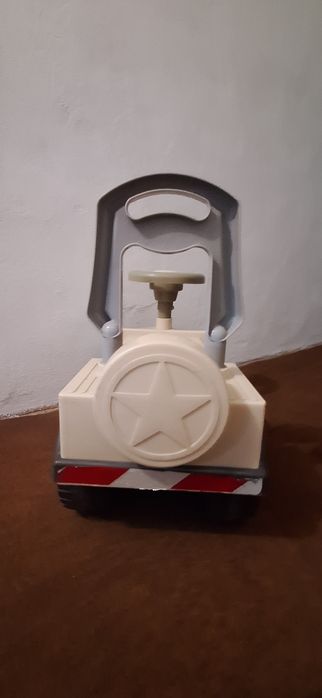 Jeździk samochodzik jeep