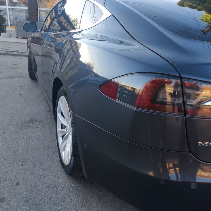 Продам Tesla model s 2018 100d