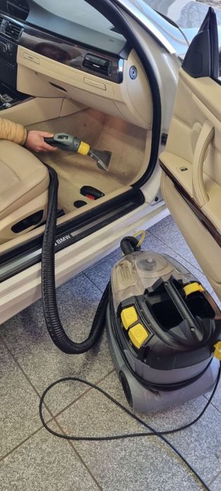 Качественная химчистка салона автомобиля