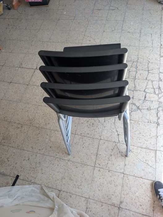 Conjunto de 4 cadeiras altas