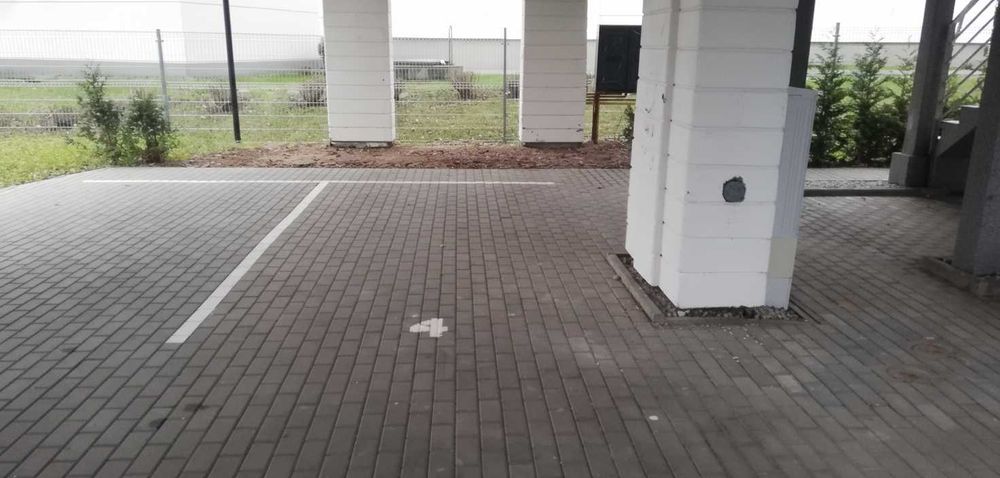 Miejsce postojowe (parkingowe, parking, garaż) - Bródno podgrodzie