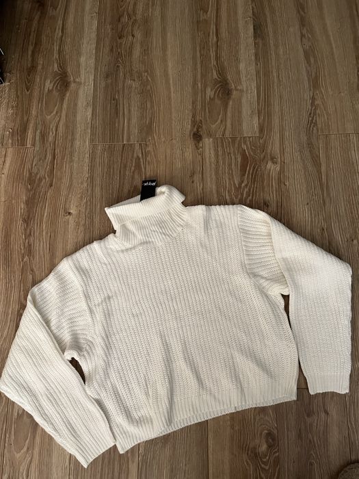 Sweter biały nowy z metką