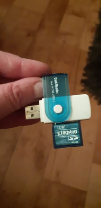 Sprzedam czytnik kart pamięci