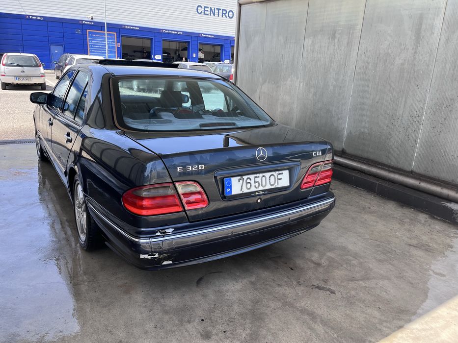 Mercedes-Benz 320 — fotografia 4