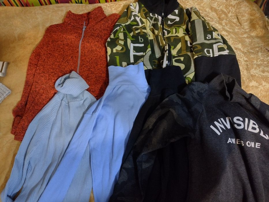 Продам  речі на хлопчика гарної якості в чудовому стані на 9-11