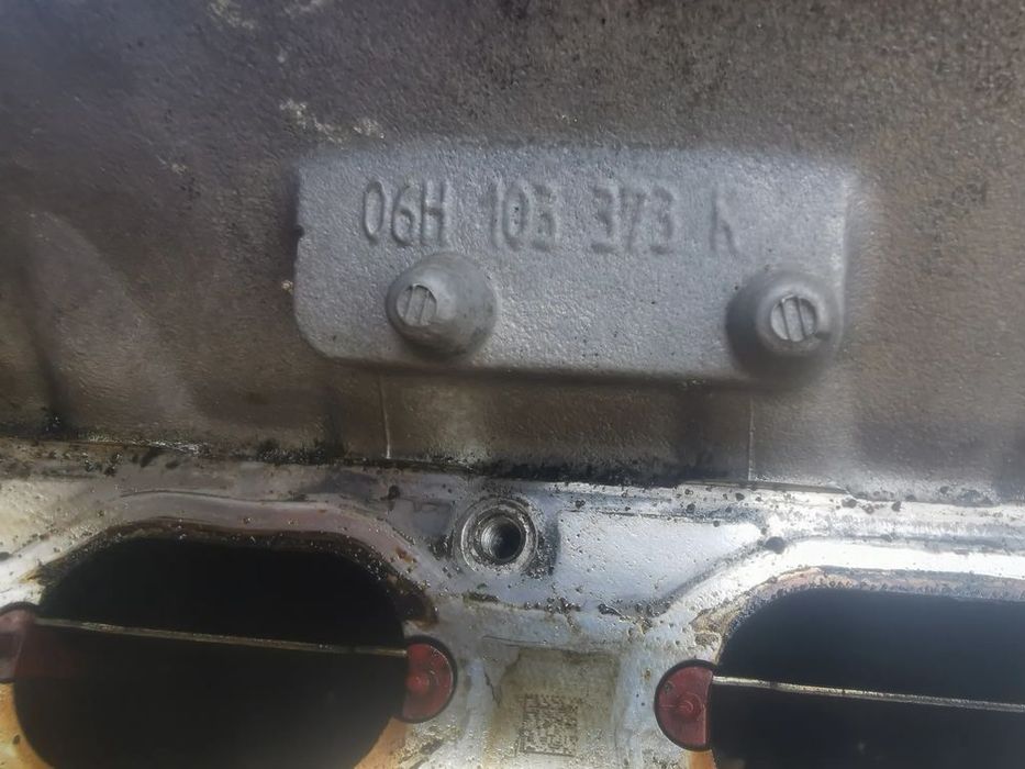 Głowica wałki Audi A4 A5 A6 Q5 1.8 2.0 TSi 06H103373K