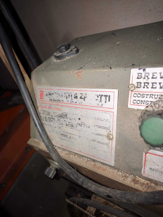 Maquinas industria couro