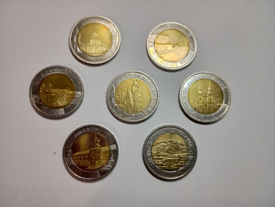 Zestaw monet okolicznościowych 5 złotych.