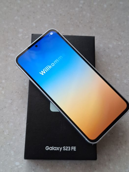 Galaxy S23 fe używany jak nowy !