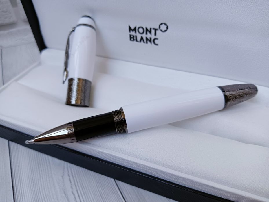 Кулькова ручка Montblanc Daniel Defoe шариковая ручка
