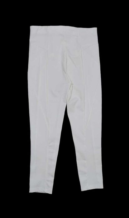 Kremowe spodnie 3/4 BERSHKA, R. S