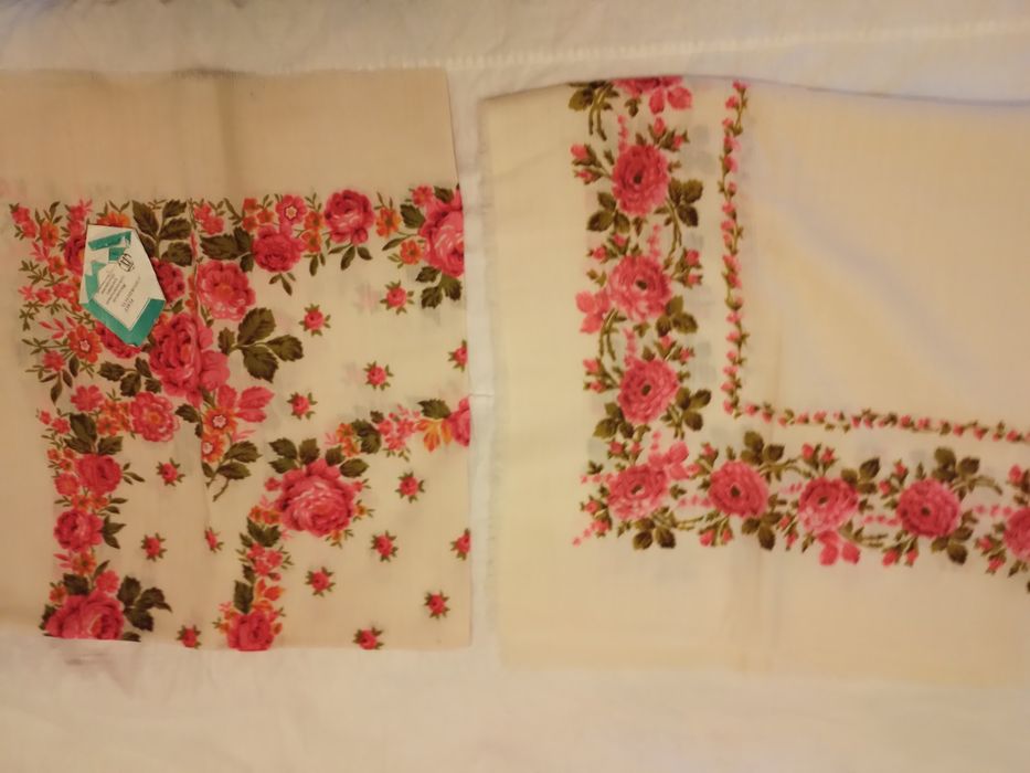 продам    платки , фартуки