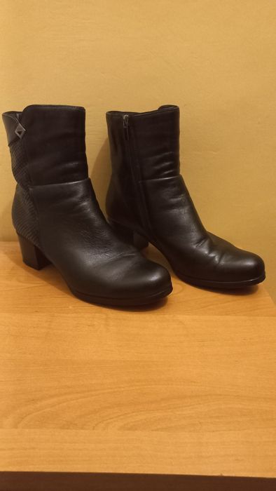 Сапожки жіночі демісезонні