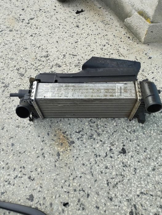 intercooler z kierownicą powietrza ford focus mk3