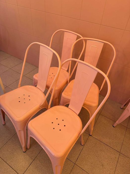 Torix Chair (Semi-New)
