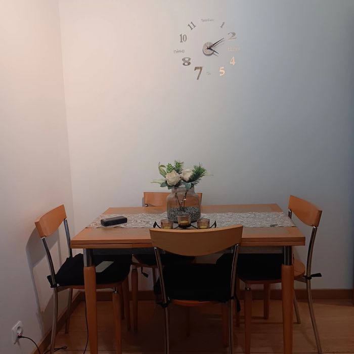 Sala completa em bom estado